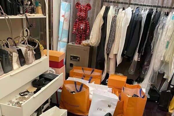 长沙雨花区回收一线品牌衣服